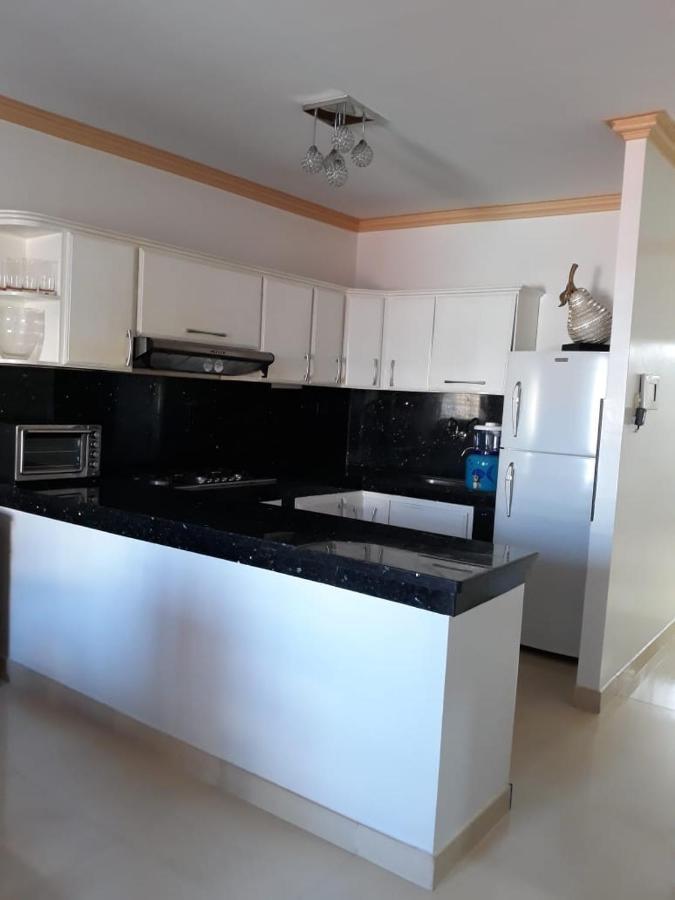 Departamentos Marcecilia De 2 Y 3 Habitaciones En El Centro De 만타 외부 사진