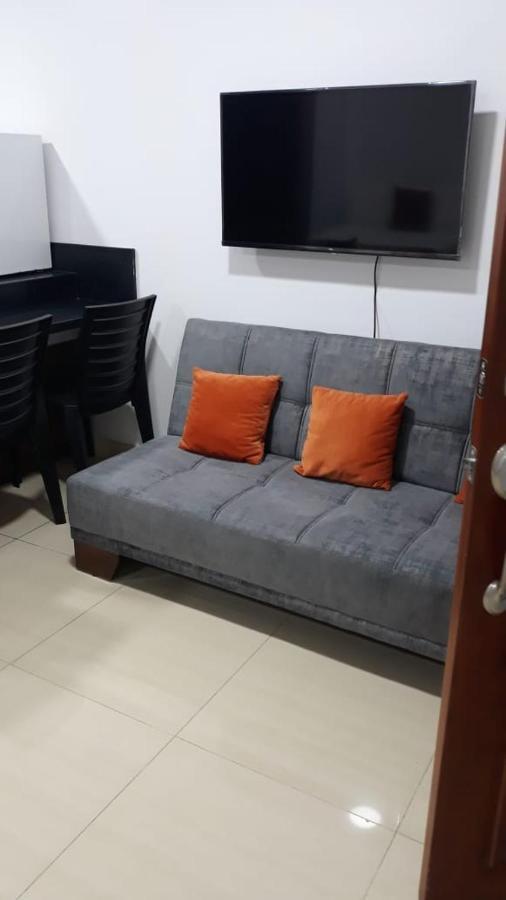 Departamentos Marcecilia De 2 Y 3 Habitaciones En El Centro De 만타 외부 사진